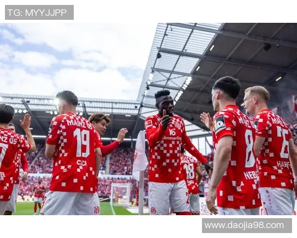 德累斯顿与非尔特的精彩对决揭示了足球战术与团队合作的魅力